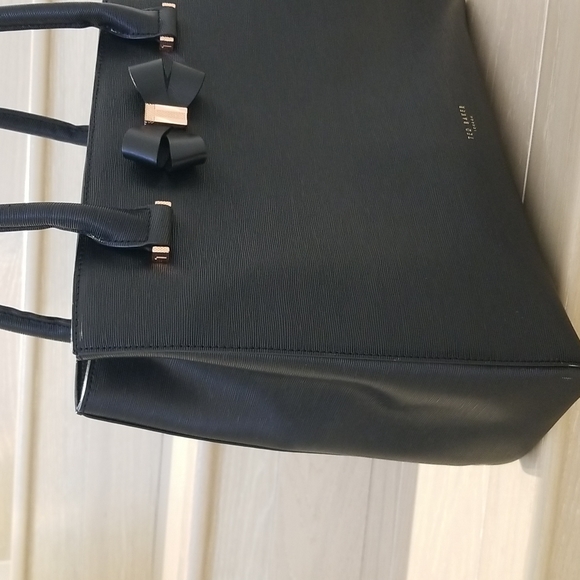 Ted Baker Epi Callaa Bow Detailed Shopper Black Leather Shoulder Bag - Picture 7 of 12